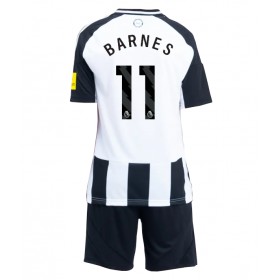 Newcastle United Harvey Barnes #11 Hjemme skjorte til barn 2024-25 Kortermet (+ korte bukser)